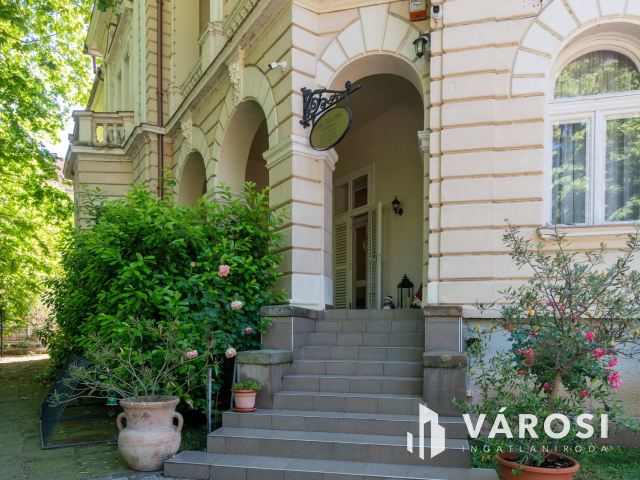 Jókai Villa Hotel eladó