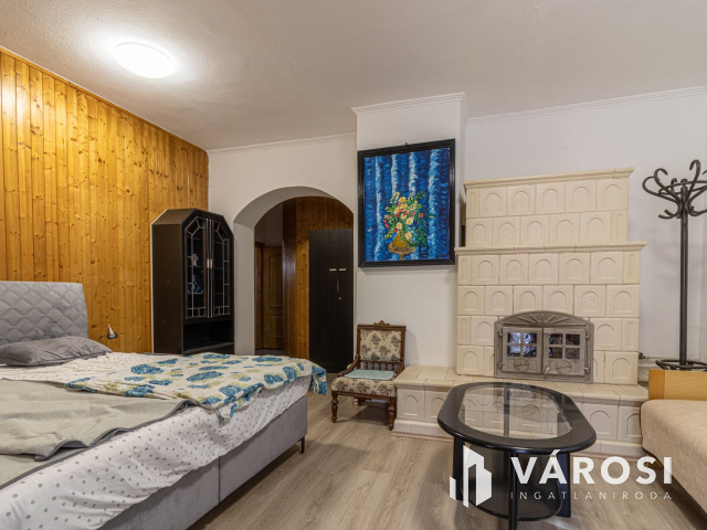 Zalakaroson 7 lakrészes apartmanház étteremmel együtt eladó!