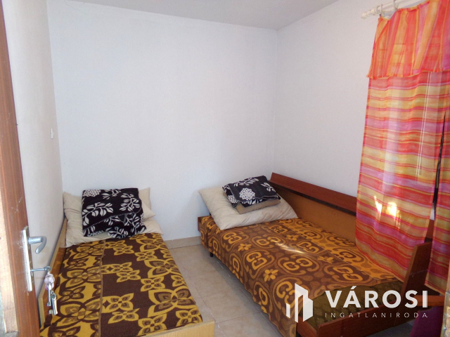 Nyugalom szigete Szanazugban