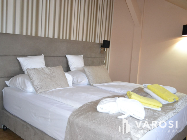 Balatonnál, étterem, hotel, wellness és rendezvényközpont !