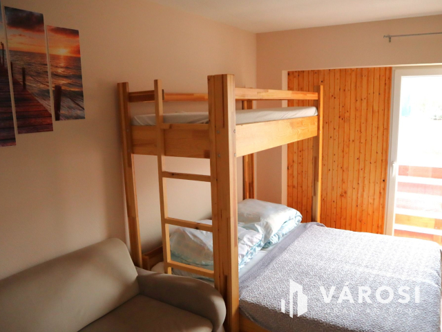 Eladó panzió a Balatontól 2 percre