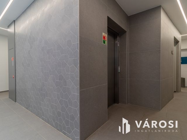 Luxuslakás Balatonföldváron – Azonnal költözhető