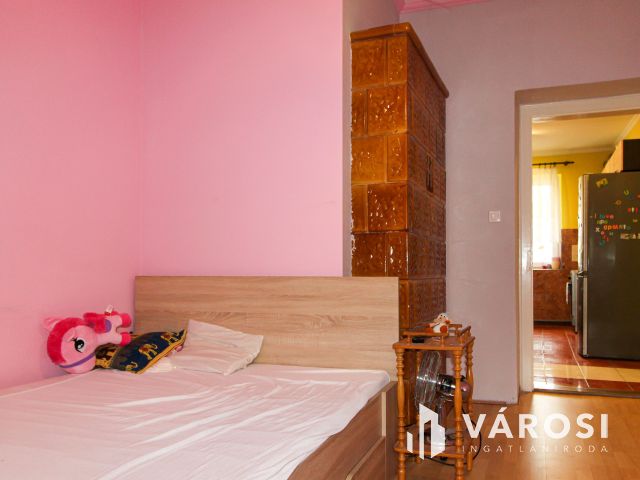 Napellemes ház Dömösön, elérhető áron