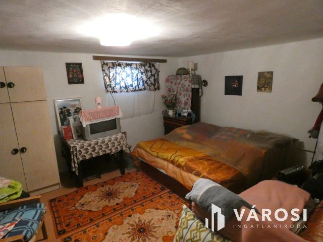 Ecséri templomrom (Révfülöp) közelében nyaraló eladó