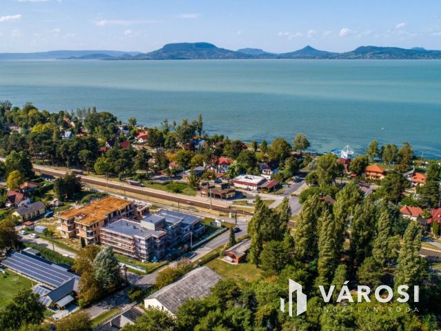 Új építésű lakás (A72), a Balatontól 200 méter távolságra