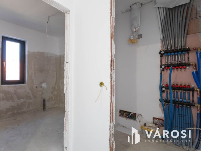 Minden igényt kielégítő újépítésű családi ház