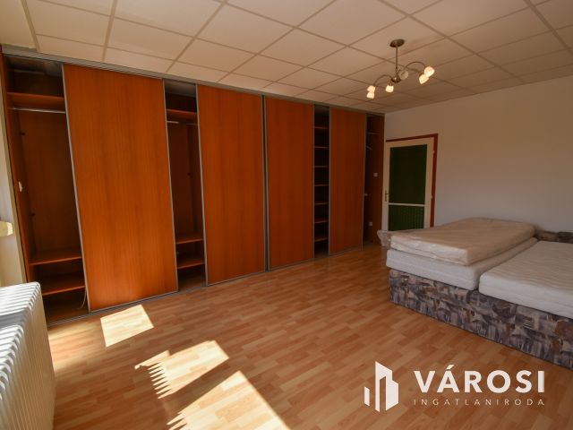 Napelem,3 szint,összeköltözőknek vagy vállalkozásnak Banán!