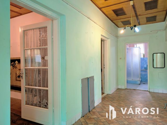 3 szobás nagy konyhás téglaház kisvárosban!