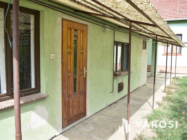 Két generációs családi ház a románvároson!