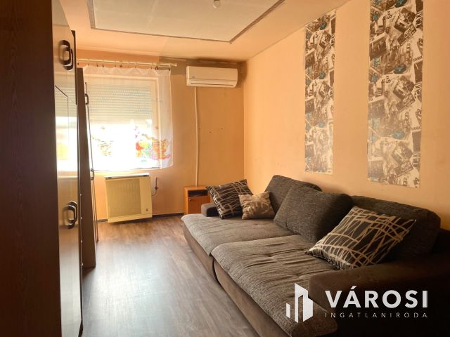 Eladó 2 szobás családi ház nagy telekkel Mátyásdombon