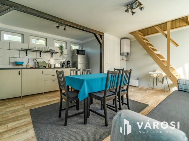 Szanazugi apartmanházak medencével,jakuzzival