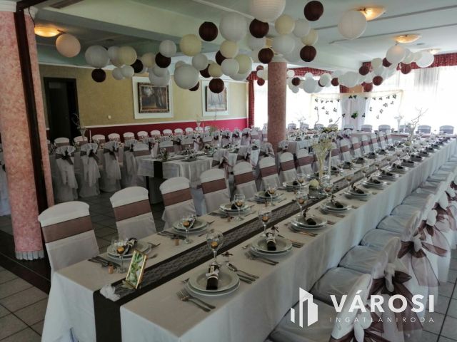 Tökéletes helyen, jó állapotú vendéglátó egység eladó!