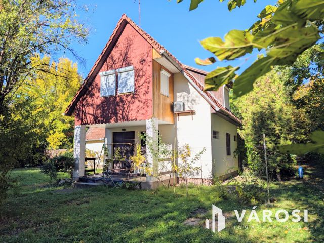 Téliesített nyaraló Szanazugban, a Köröshöz közel!