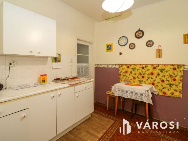 Eladó 3 szobás családi ház Újkígyóson, rendezett kerttel