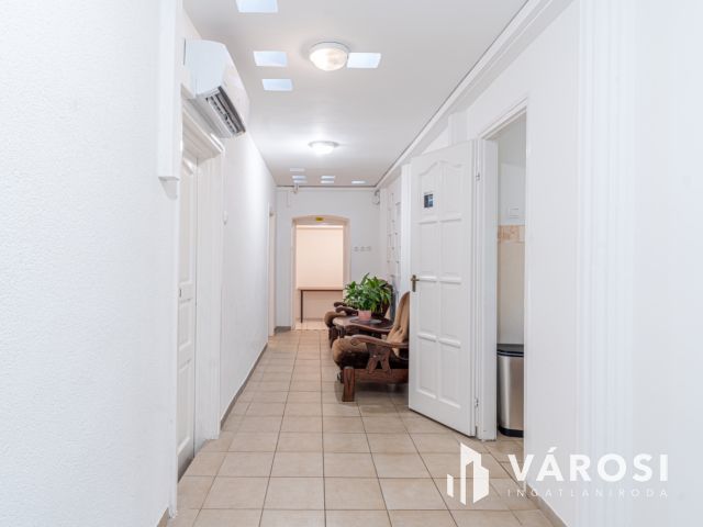 Egy szelet történelem a Bécsi körúton