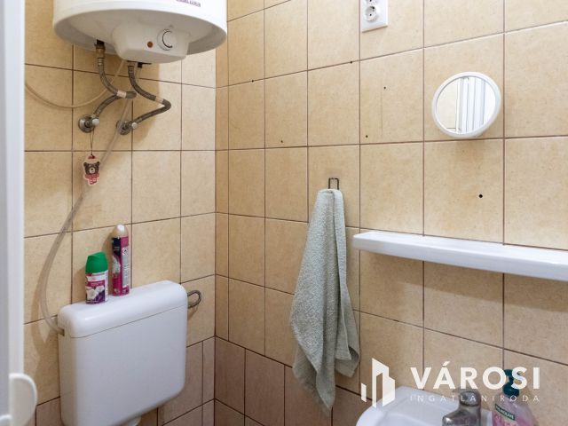 Többgenerációs Családi ház  Kiskundorozsma központi részén.