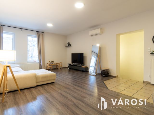 Modern lakás a víztorony szomszédságában