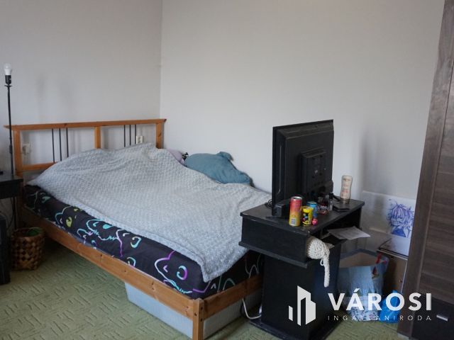 Impozáns lakás kertrésszel kiváló helyen Vásárhelyen