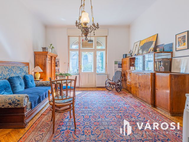 Gyönyörű nagypolgári lakás eladó