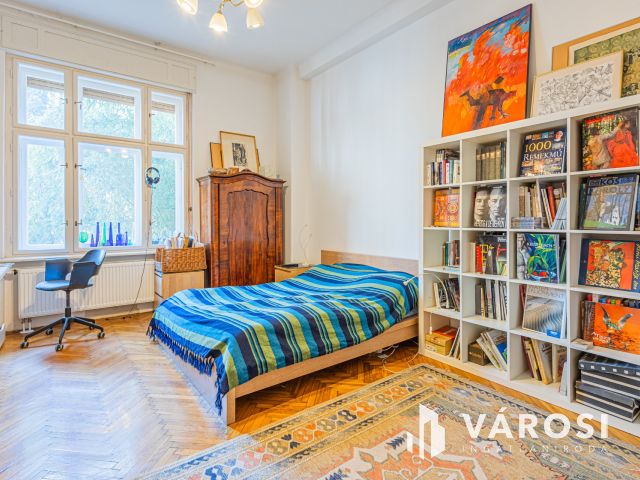 Gyönyörű nagypolgári lakás eladó