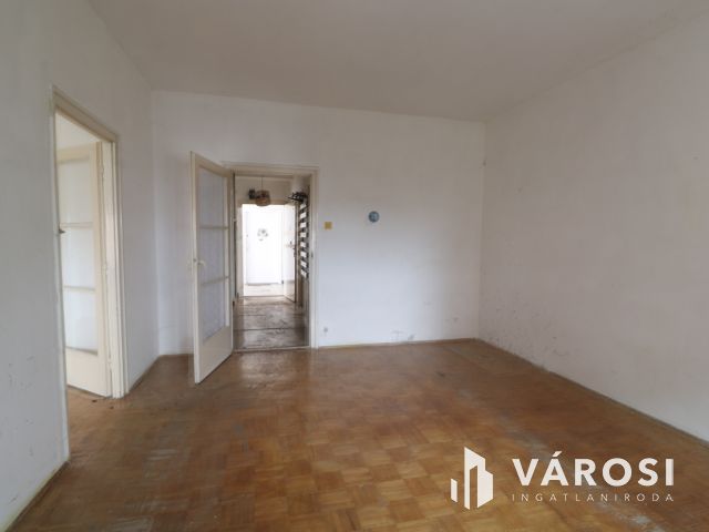 A TIK közvetlen szomszédságában !