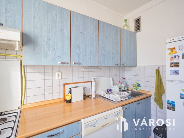 Napfényes 3 szobás lakás Tarjánban.