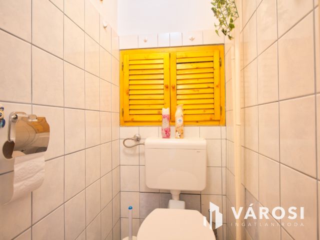 Napfényes 3 szobás lakás Tarjánban.