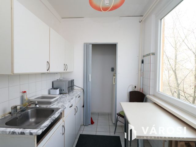 Felső szomszéd nélküli lakás