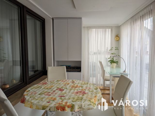 Eladó társasház Győr-Nádorváros csendes zsákutcájában