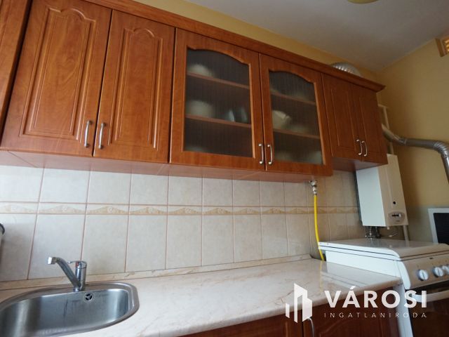 Belváros közeli lakás csendes környéken